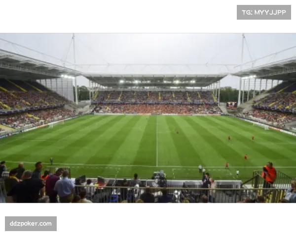 通讯：一座工业城市的足球信仰，朗斯主场博拉尔特球场连续第50次联赛满座